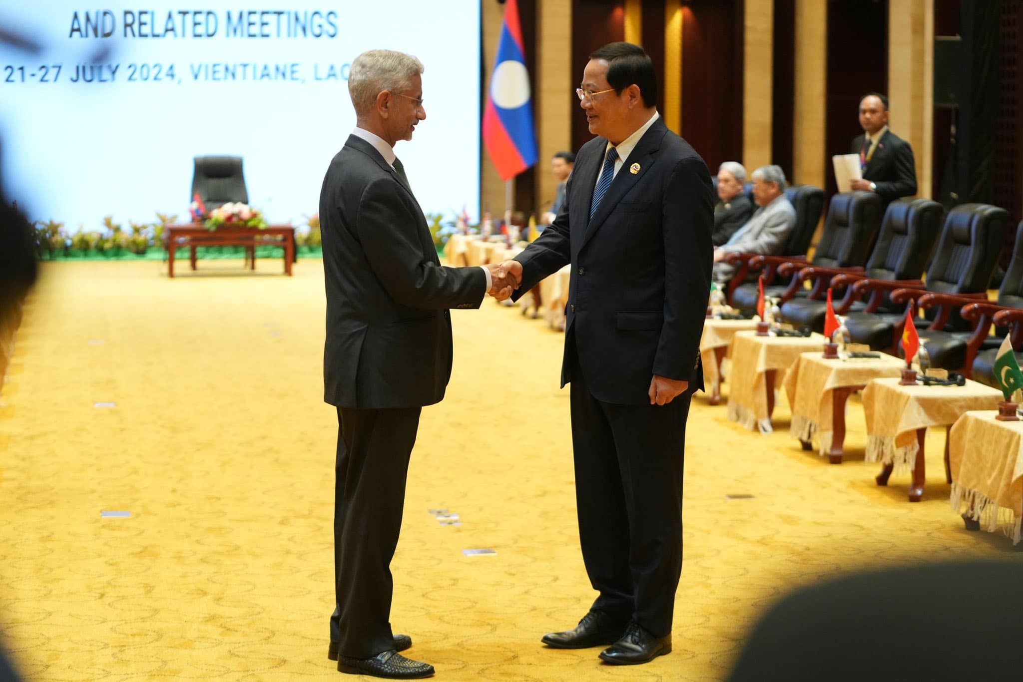 Honourable EAM Dr. S. Jaishankar called on Lao PDR Prime Minister H.E. Sonexay Siphandone along with fellow Foreign Ministers