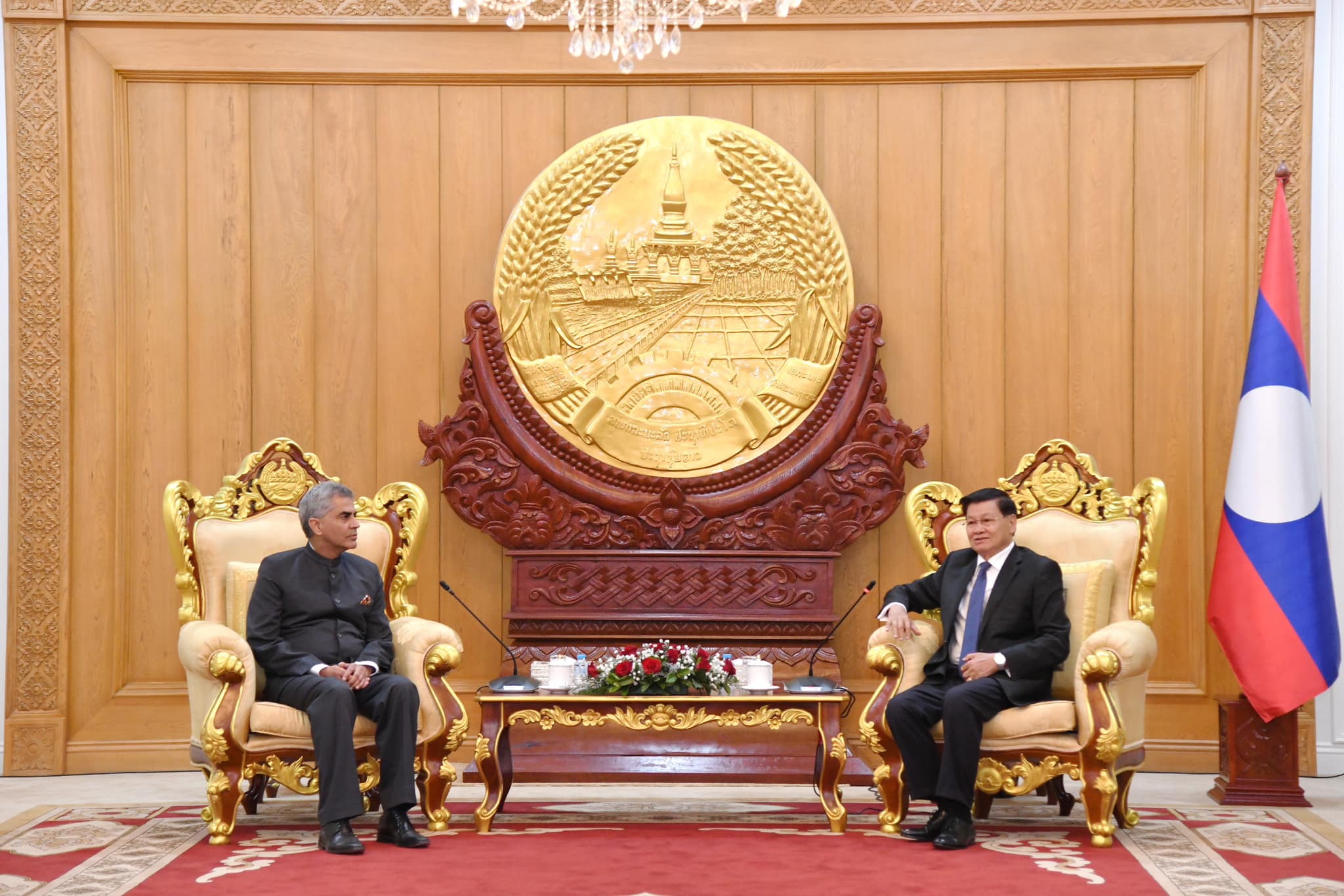 Ambassador H.E. Yogeshwar Sangwan presented credentials to H.E. Mr Thongloun Sisoulith, President of Lao PDR